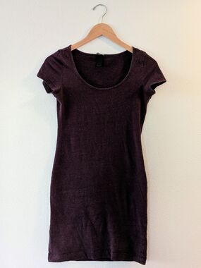 H&M Short Sleeve Scoop Neck Dress in Deep Plum